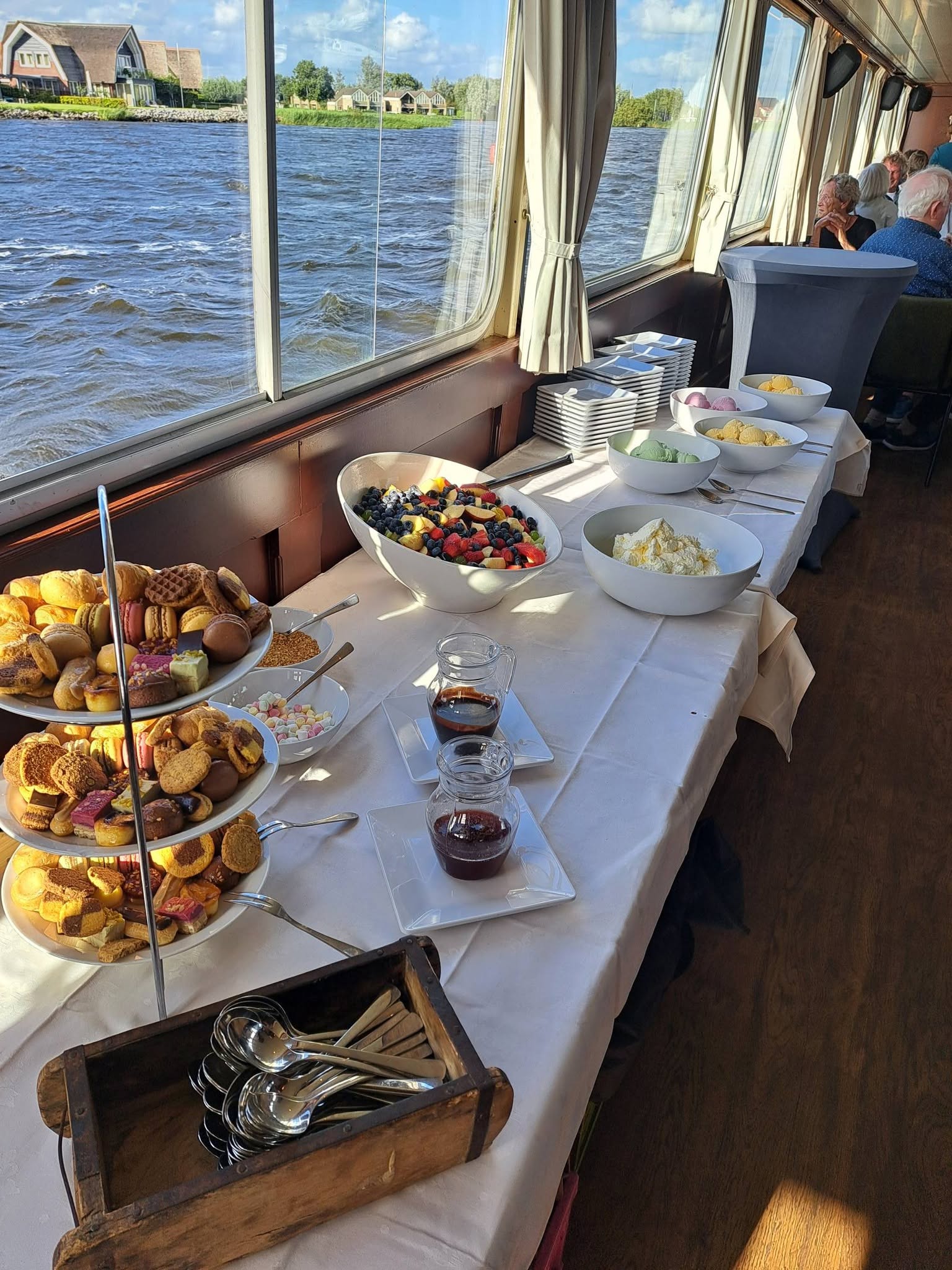 Huwelijksbootje Friesland - 659164553_1270727995156448_2155415163451619908_n