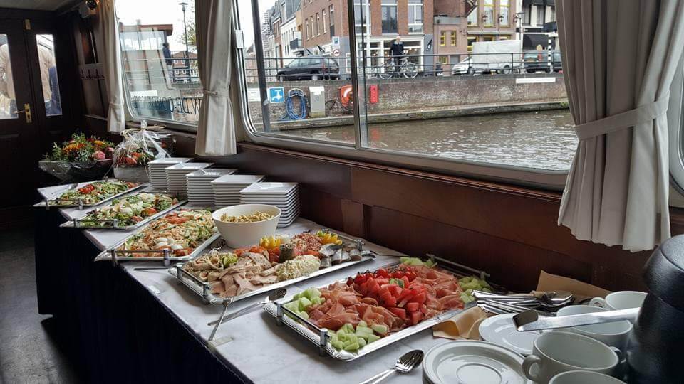 Rondvaart met diner Friesland - fb_img_1554022797562